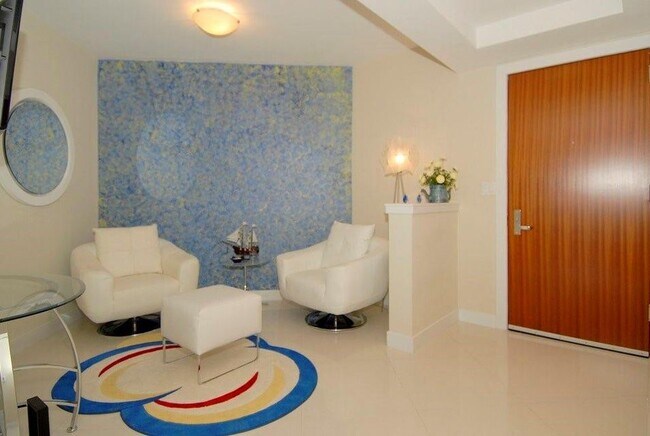 Foto del edificio - 2821 N Ocean Blvd