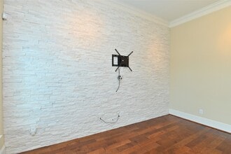 Building Photo - 11906 McNabb Ln