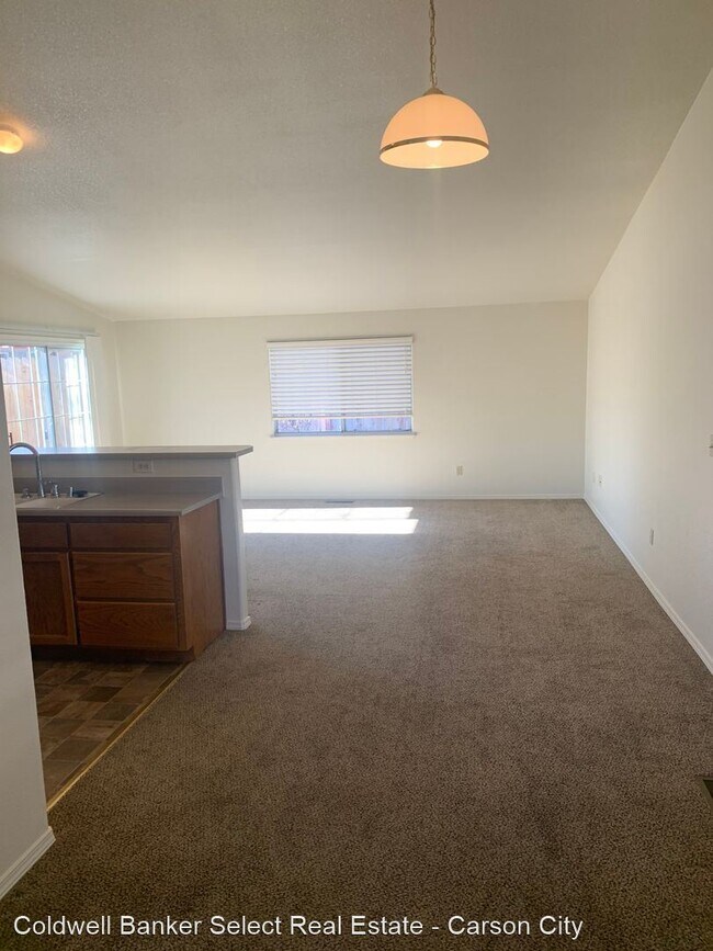 Foto del edificio - 3 br, 2 bath House - 2444 Scotch Pine Drive