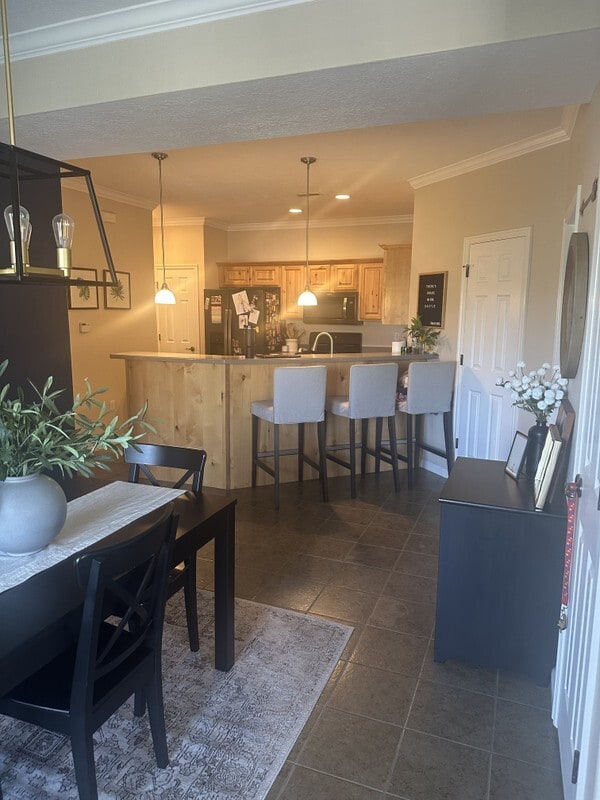 Foto del edificio - 1052 Canyon Meadow Dr
