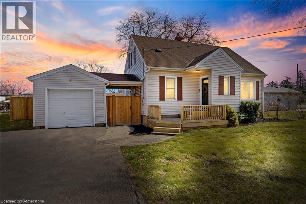 Photo principale - 4 W Lynn St