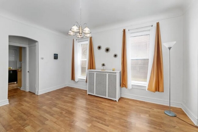 Foto del edificio - 3012 E 80th Pl