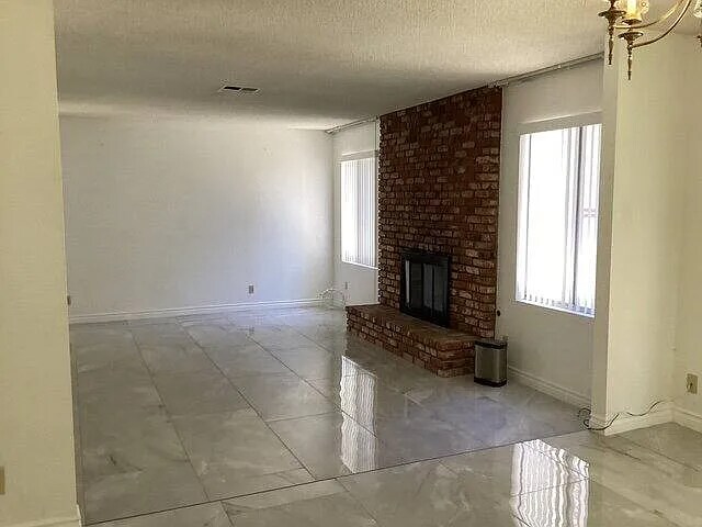 Foto del edificio - 540 Fairway Dr