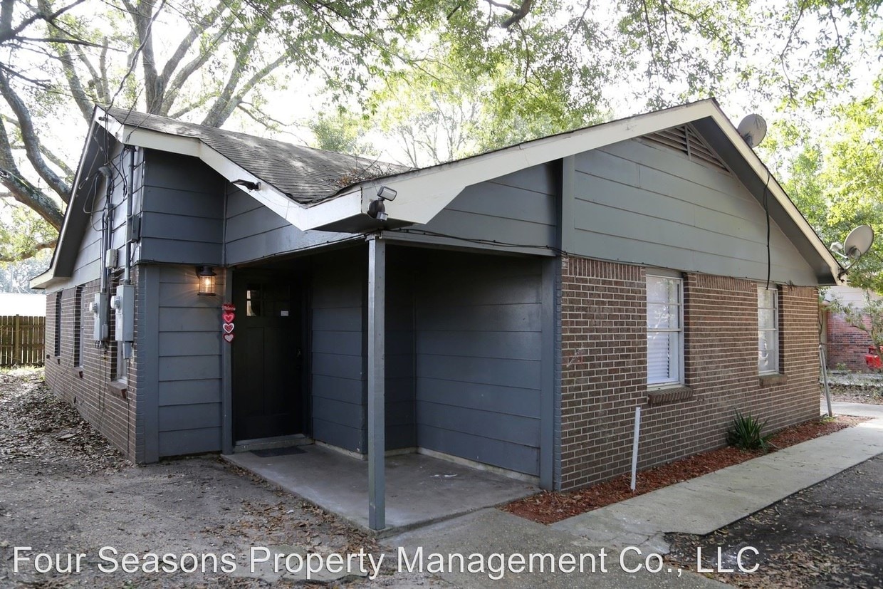 2106 South St Unit Apt B, Gulfport, MS 39507 Apartment for Rent in