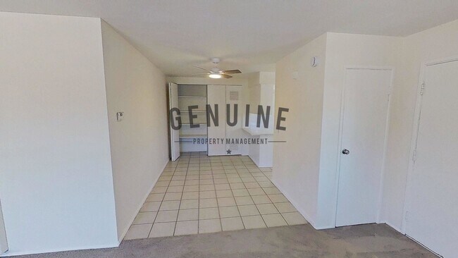 Foto del edificio - 1415 Cameo Ln