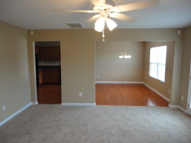 Building Photo - 3827 Chehaw Dr