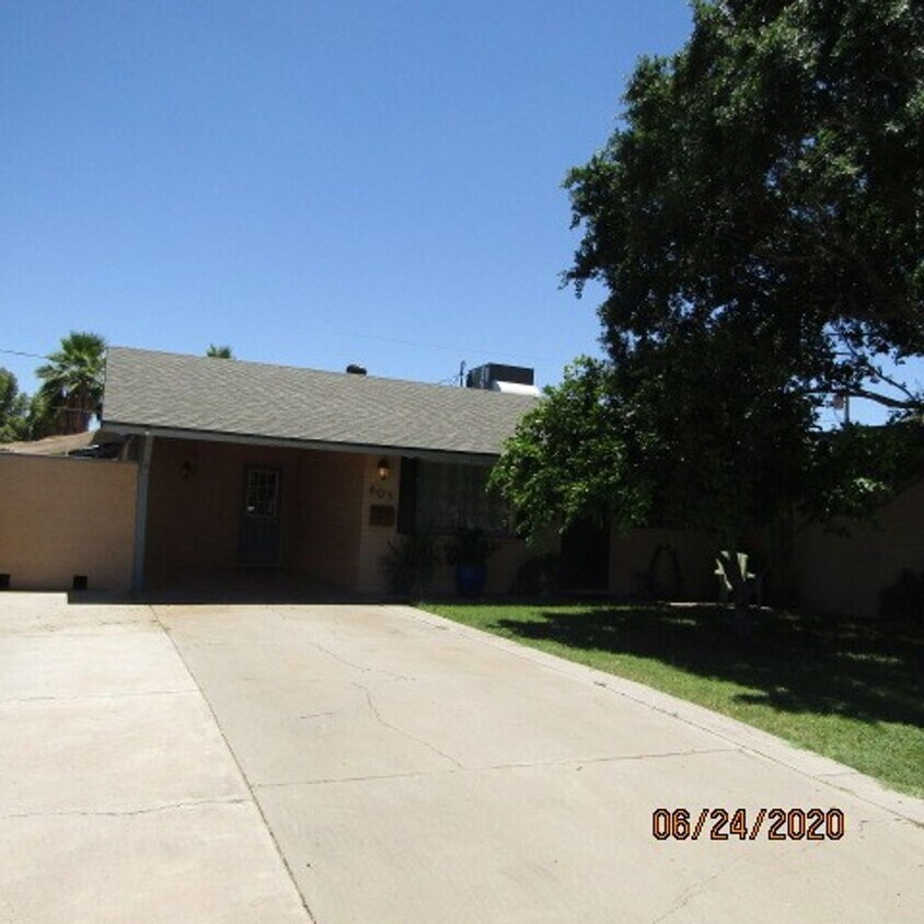 Foto del edificio - Beautiful Single story 4 bedroom 2 bath home.
