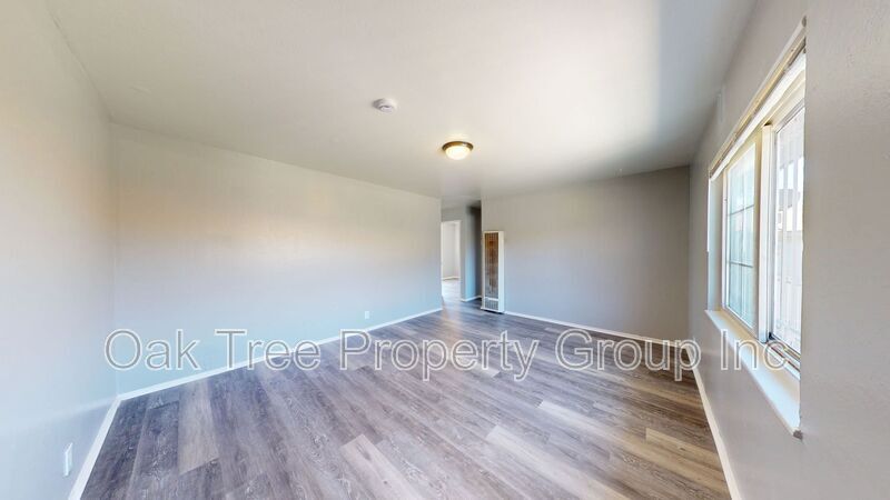 Foto principal - 6506 Foothill Blvd