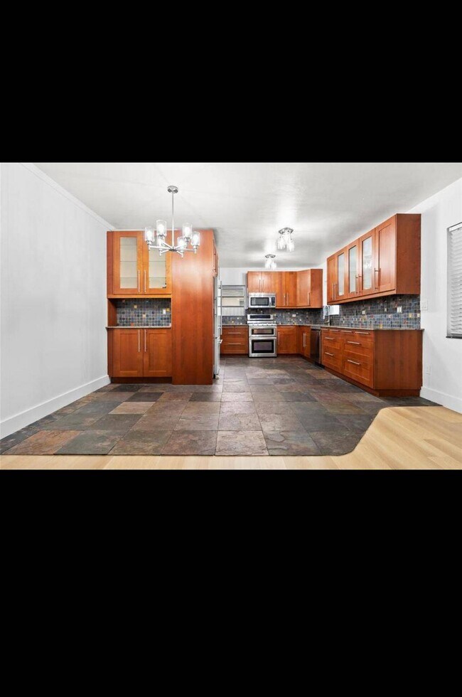 Foto del edificio - 6630 W 5th Pl