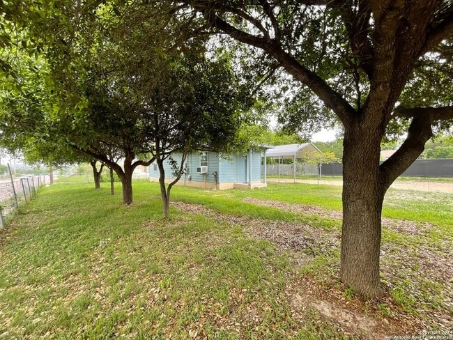 Building Photo - 14424 Higgins Rd
