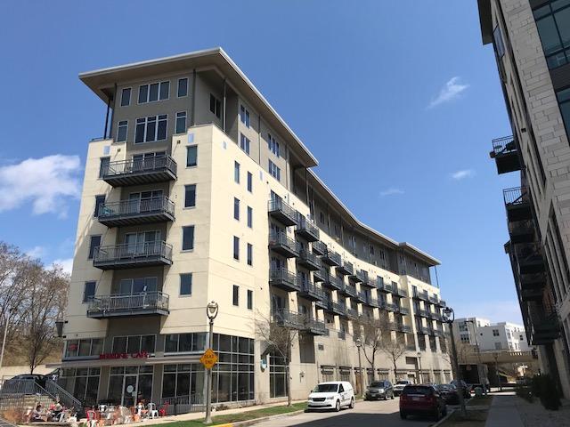 Primary Photo - 2080 N Commerce St
