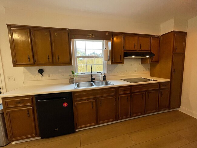 Foto del edificio - 3167 Mountain Creek Ln