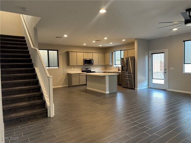 Building Photo - 9976 Tucket Point Ct