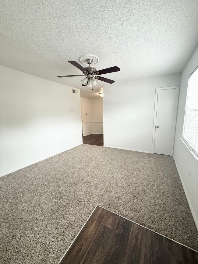 Foto del edificio - Hunting Ridge Apartments