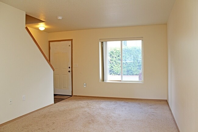 Building Photo - 3548 SE 119th Ave