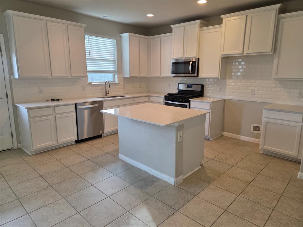 Foto principal - 504 Betty Ann Wy