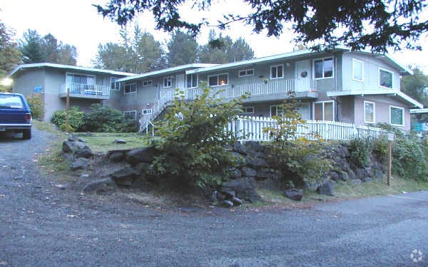 Primary Photo - East View Apartments