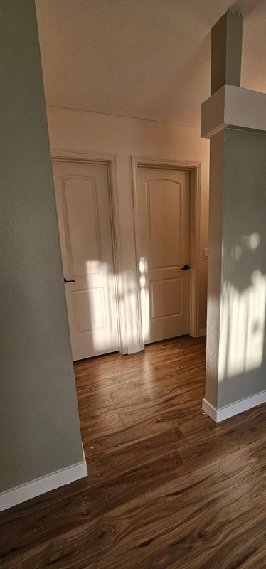 Foto principal - 960 E Bonita Ave