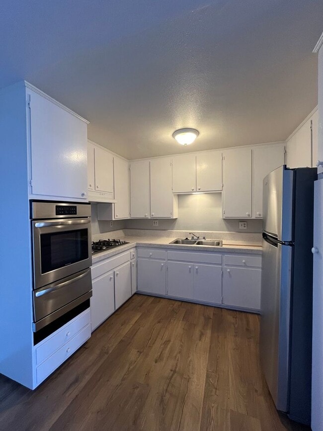 Building Photo - Beautiful 3-Bedroom, 2-Bath Home with Garage – Move-In Ready!