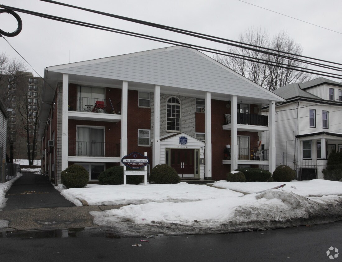 Building Photo - 414 Magie Ave