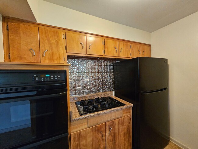 Foto del edificio - 3 bed/1.5 bath house near Sabraton
