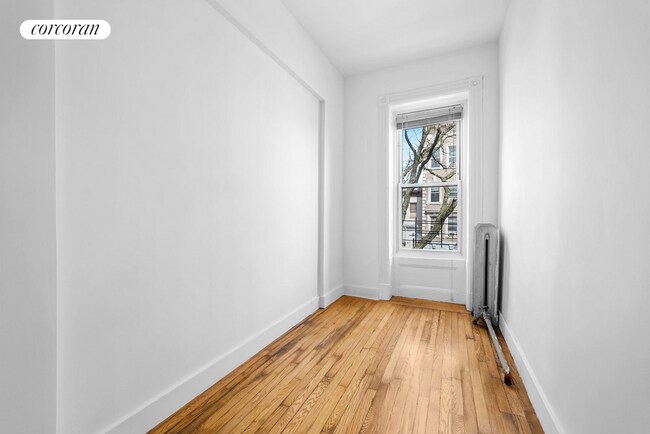 Foto del edificio - 718 Madison St