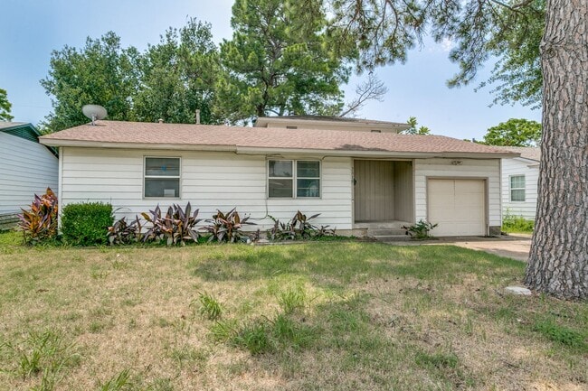 Renovated House in Irving • Great Location - Renovated House in Irving • Great Location