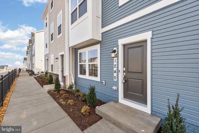 Foto del edificio - 1240 Red Clover Ln