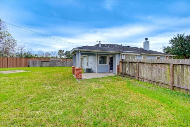 Building Photo - 2727 Skyview Trace Ct