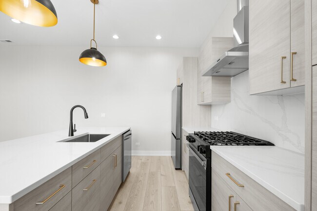 Foto del edificio - 1331 W Taylor St