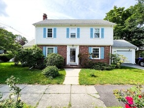 Building Photo - 31 Grassmere Rd