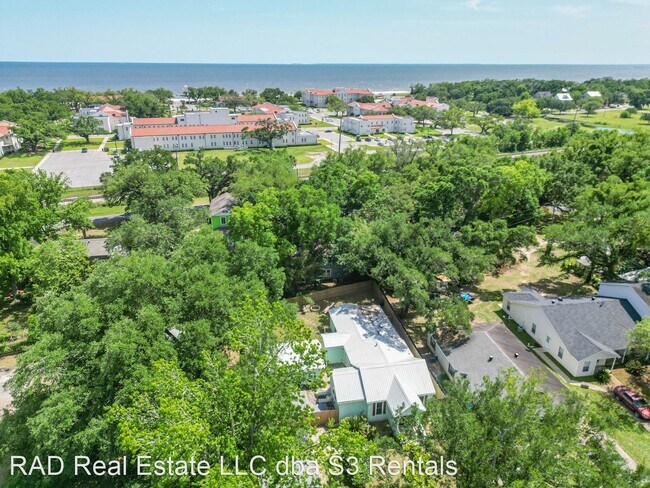 Building Photo - 3 br, 2 bath House - 119 23rd Street