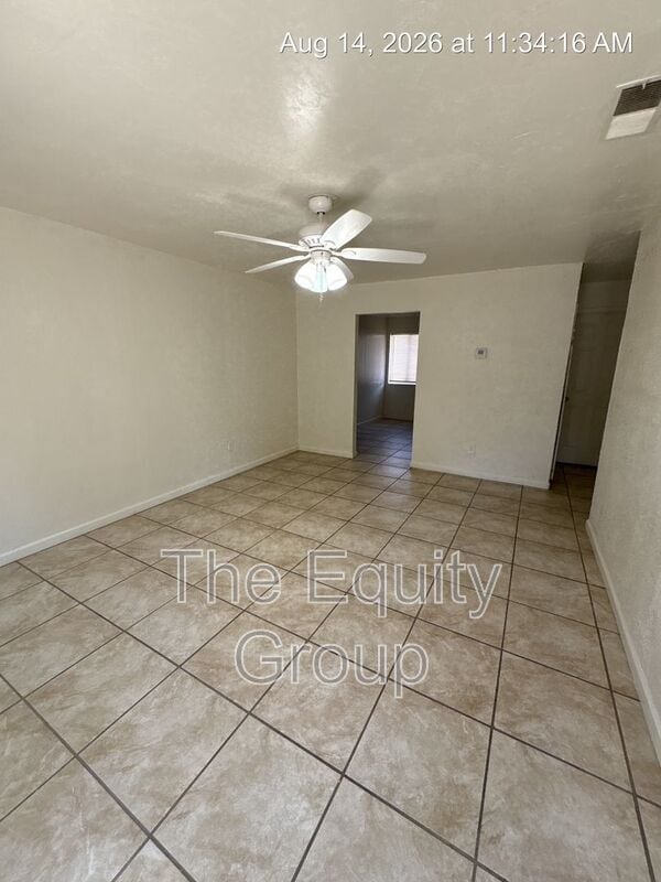Building Photo - 527 S Garden St
