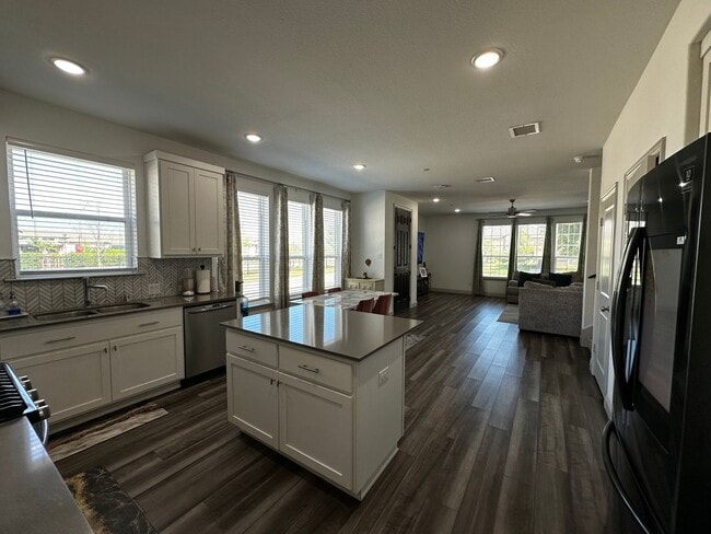 Foto del edificio - 3 Bedroom Townhome in McKinney-Furnished &...