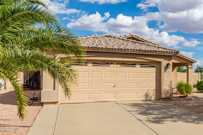 Building Photo - 6983 S Russet Sky Way