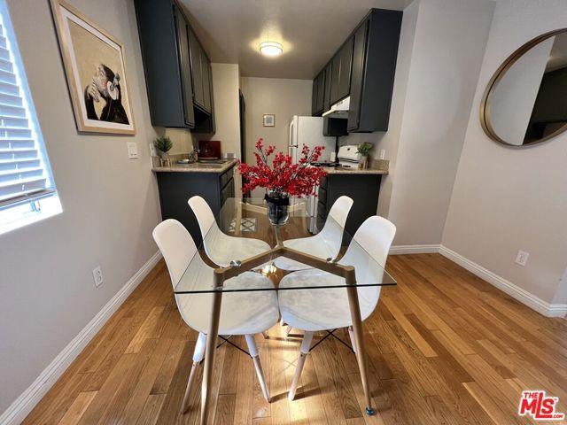 Foto del edificio - 833 N Orange Grove Ave
