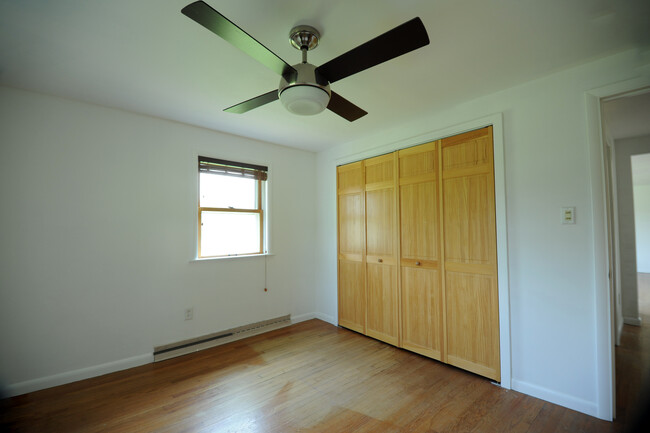 2nd Bedroom - 308 N Nyes Rd