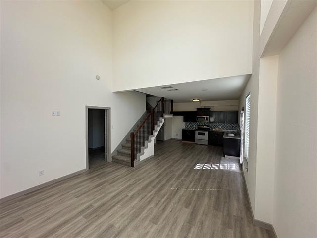 Building Photo - 3629 Valley Vista Dr