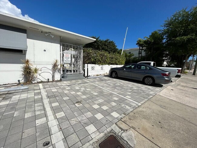 Foto del edificio - 515 NE 82nd St