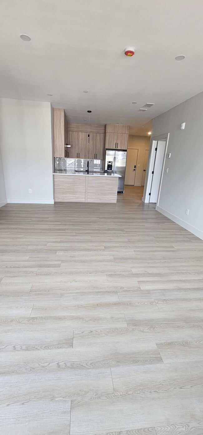 Photo - 160 Washington St Apartment