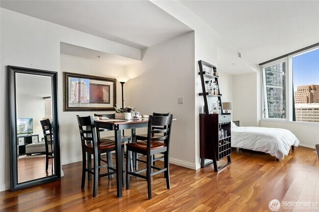Foto del edificio - 10700 NE 4th St