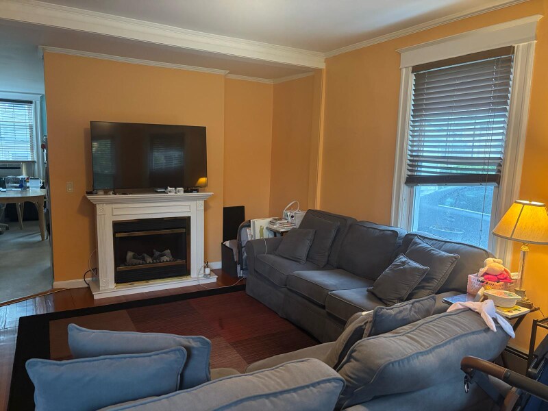 Primary Photo - 60 Davis Ave