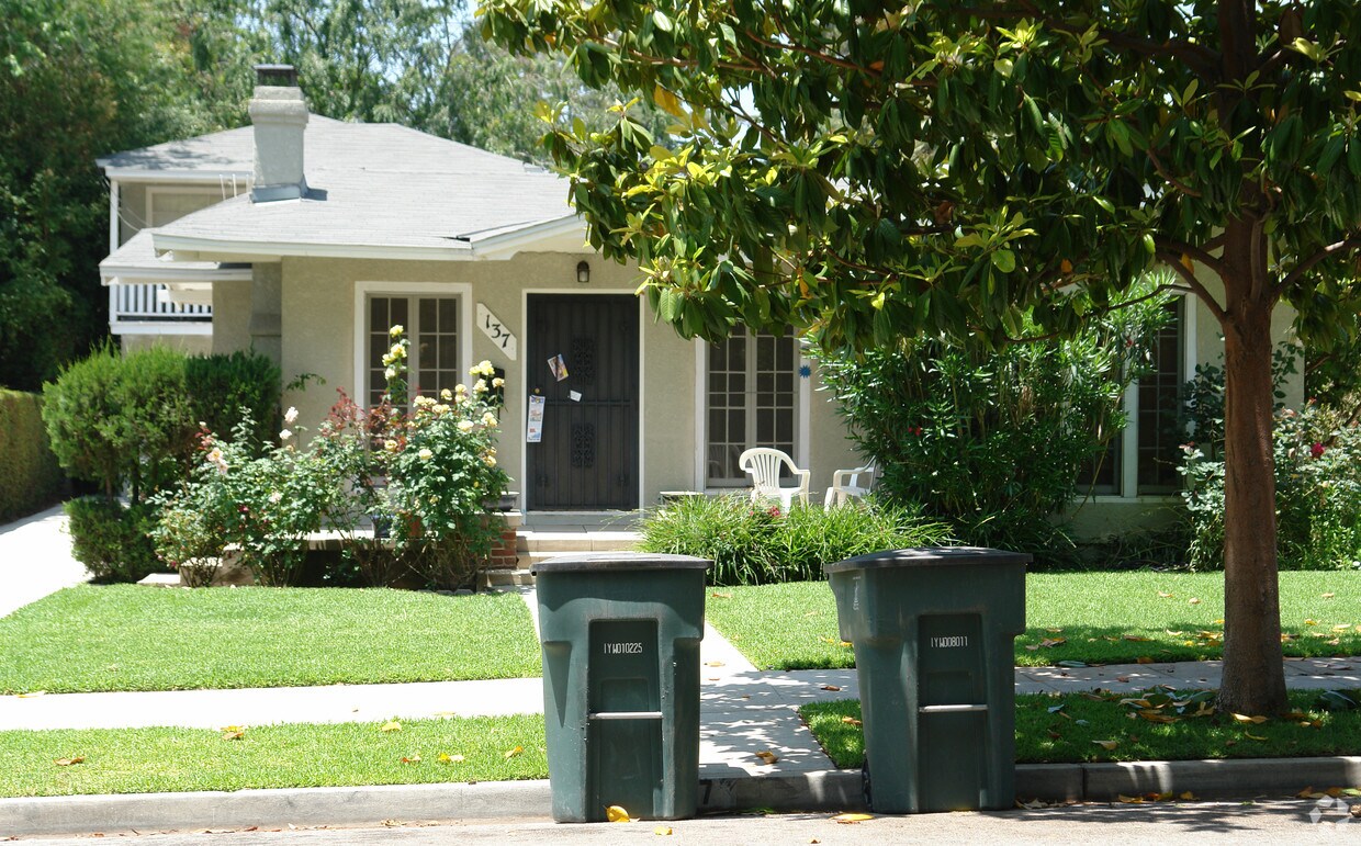 Foto del edificio - 137 Greenwood Ave