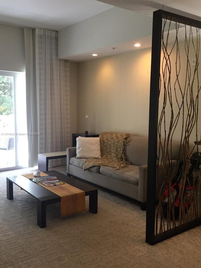 Foto del edificio - 5300 NW 87th Ave