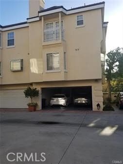 Building Photo - 2825 Plaza del Amo