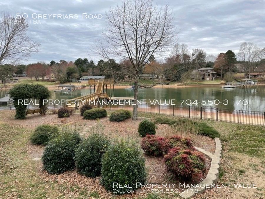 Primary Photo - Waterfront Cabin in Mooresville