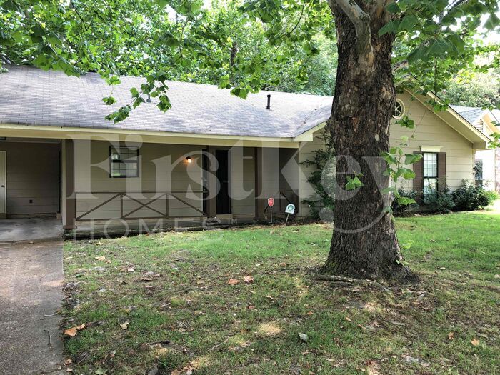 Primary Photo - 3828 Caravel Drive