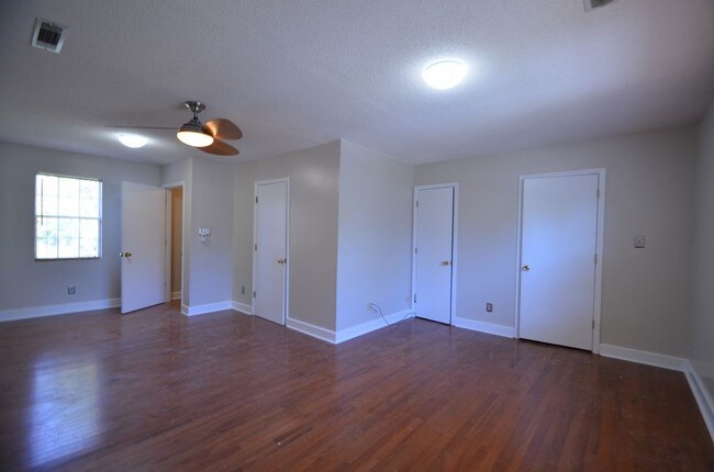 Building Photo - 4707 Padgett St- North Charleston