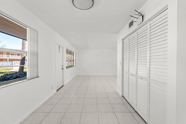 Interior Photo - Bicycle Club