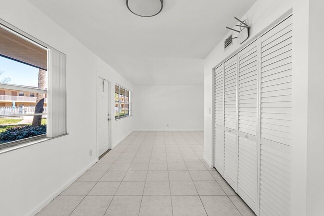 Interior Photo - Bicycle Club